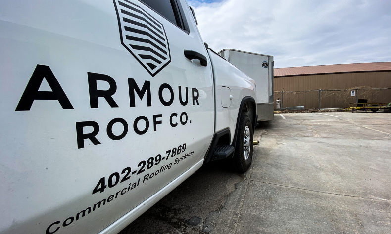 How to Choose a Commercial Roofer in Omaha? 6 Tips to Narrow it Down