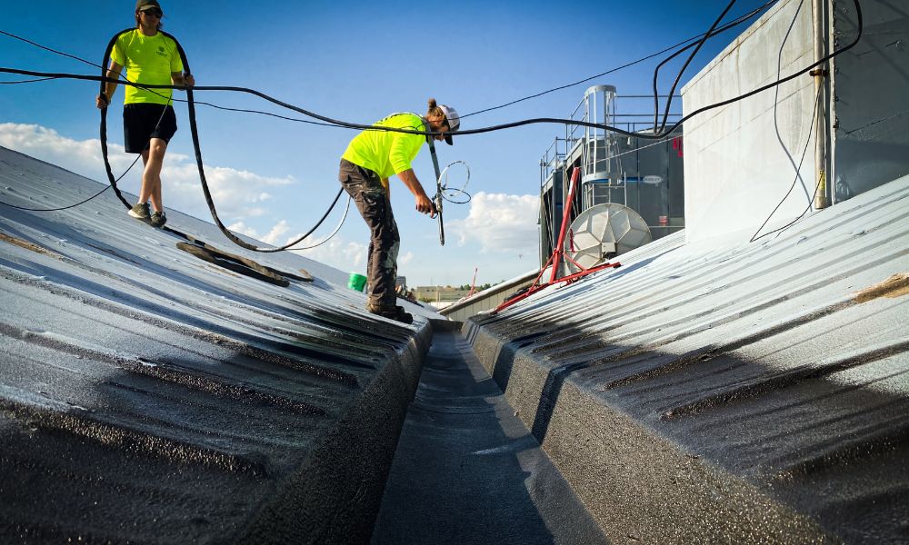 8 Signs Your Commercial Roof Needs To Be Restored