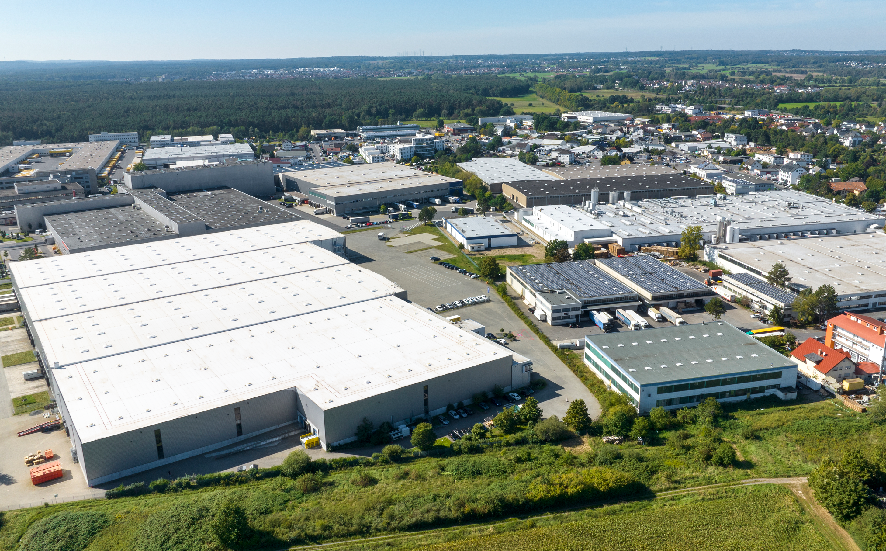 https://www.armourroofco.com/wp-content/uploads/2025/04/Manufacturing-Facilites-Project.png