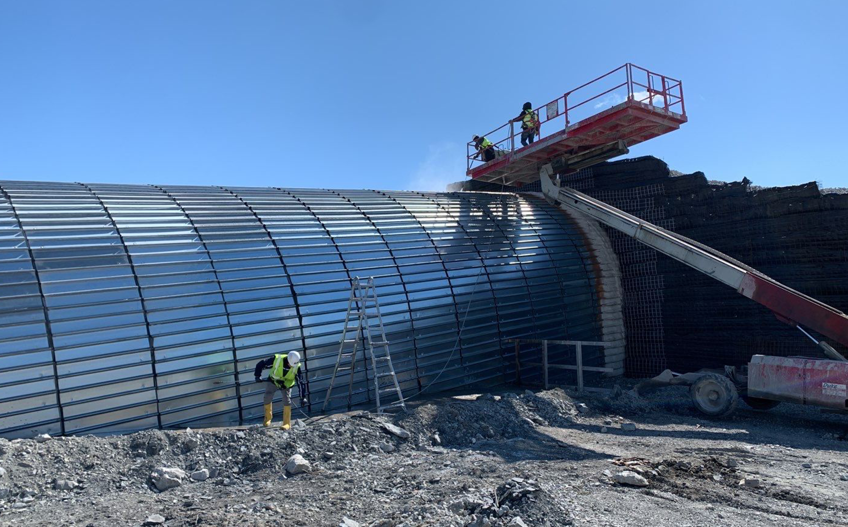 https://www.armourroofco.com/wp-content/uploads/2025/04/Mining-Armour-Project.png