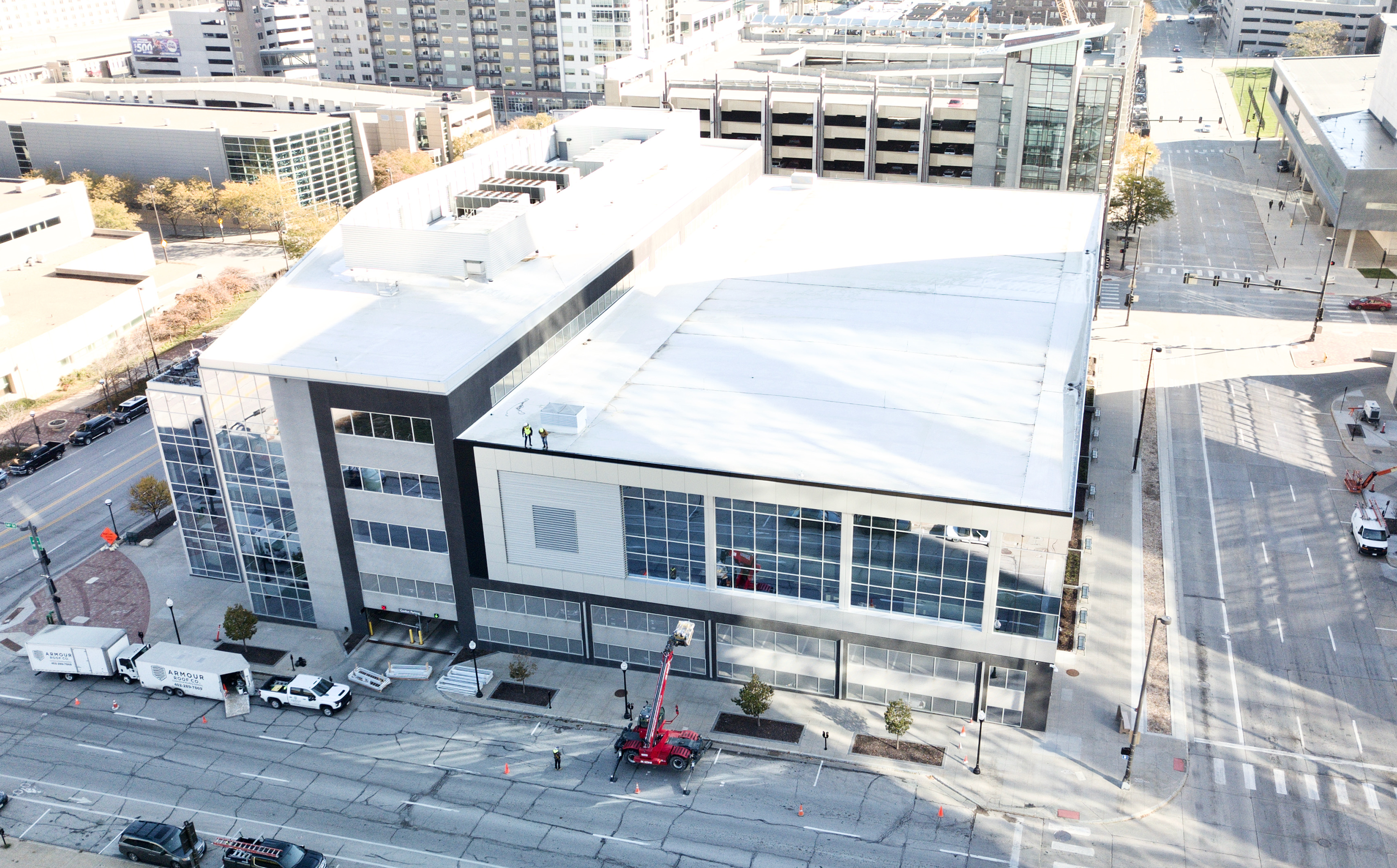https://www.armourroofco.com/wp-content/uploads/2025/04/Office-building-project.png